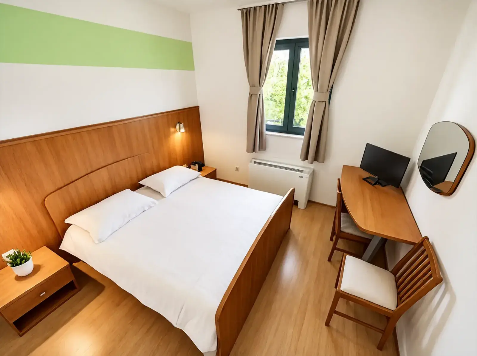 Dvokrevetna soba u Hotelu Šibenik